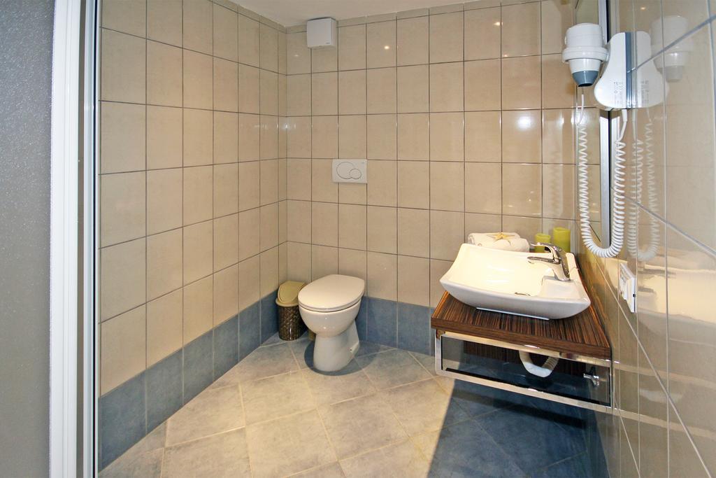 Ta 2 Pefka - Petros Italos Neos Marmaras Cameră foto